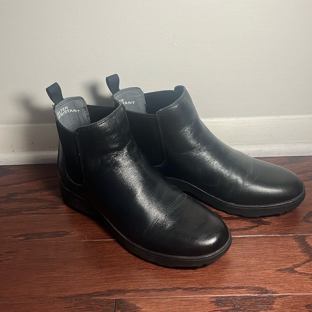 Water Resistant Vionic Evergreen Leather Boots